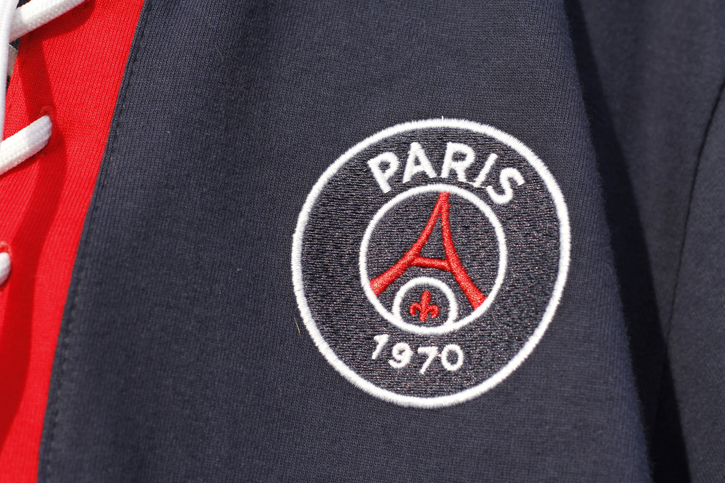 Camisa Casual PSG – O estilo parisiense dentro e fora de campo